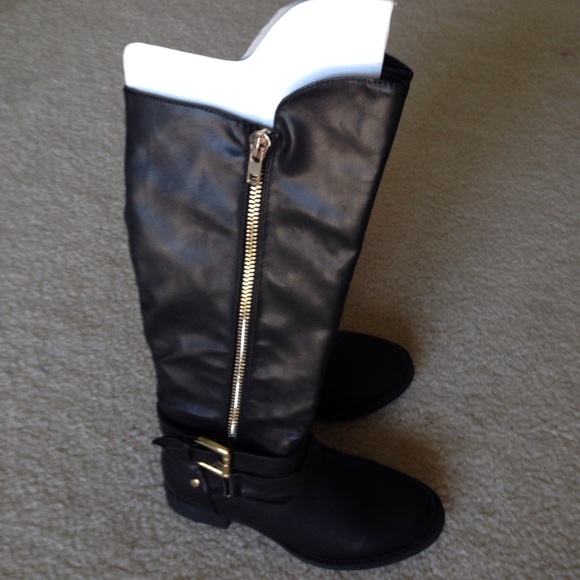Brand new boots for ladies! - Picture 2 of 6