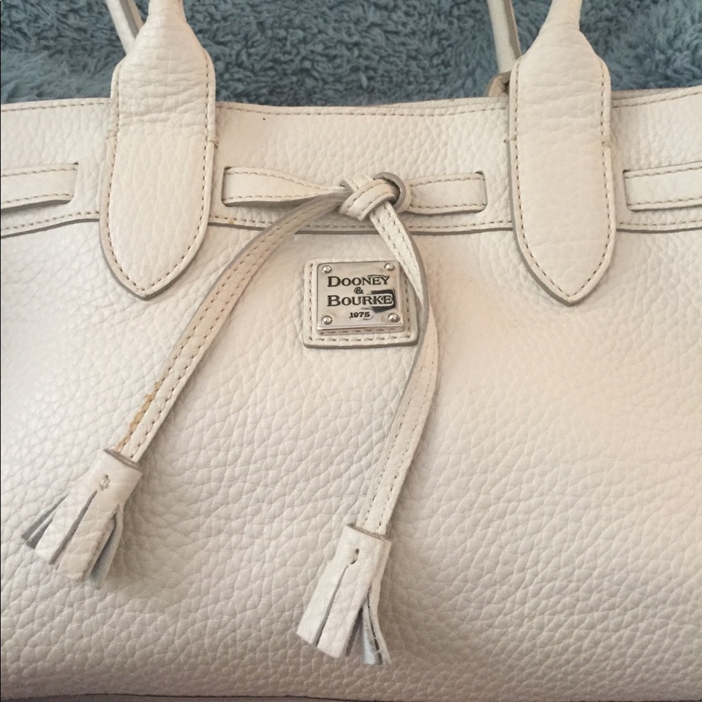 Dooney & Bourke cream purse