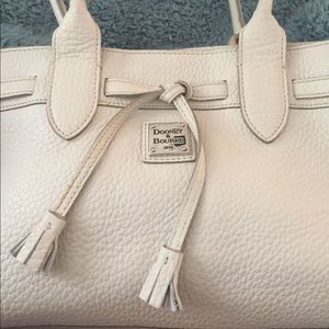 Dooney & Bourke cream purse