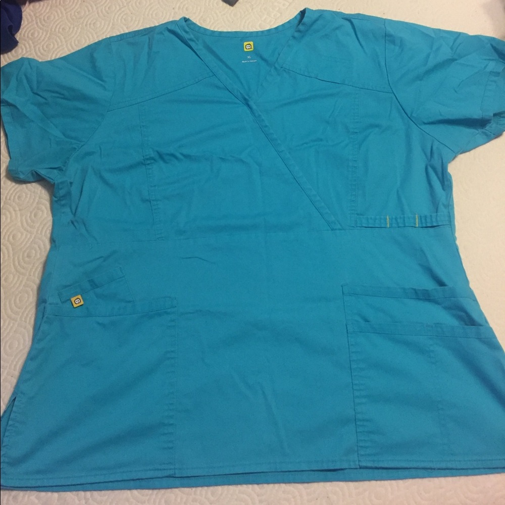 Scrub top