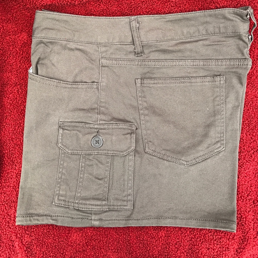 Faded Glory Short