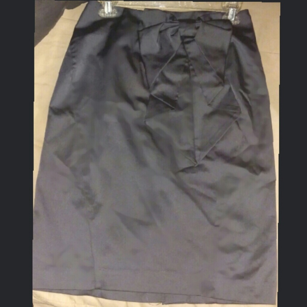 Ladies Pencil Skirt