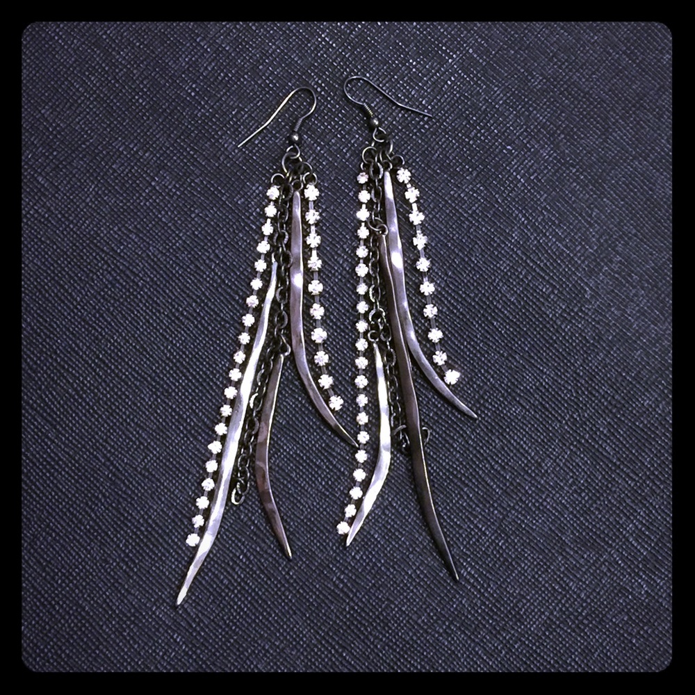 Black metal drape earrings