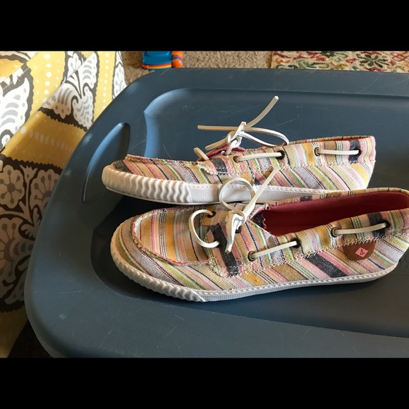 Sperrys - Picture 3 of 4