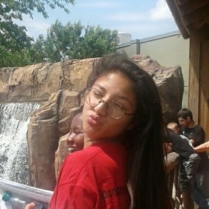 Meet your Posher, Cary