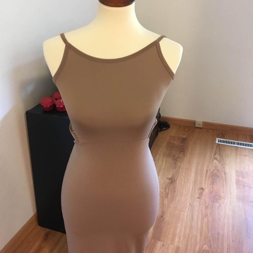 Omg 😲 what a gorgeous dress 👗