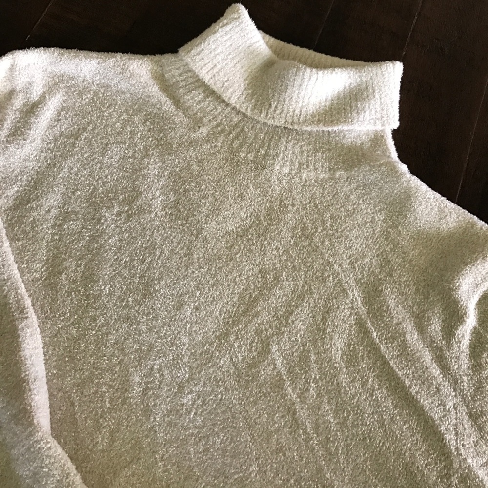 Sweater - Picture 2 of 3