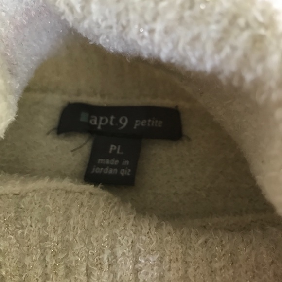 Sweater - Picture 3 of 3