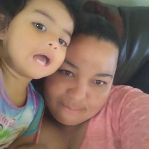 Meet your Posher, Dina