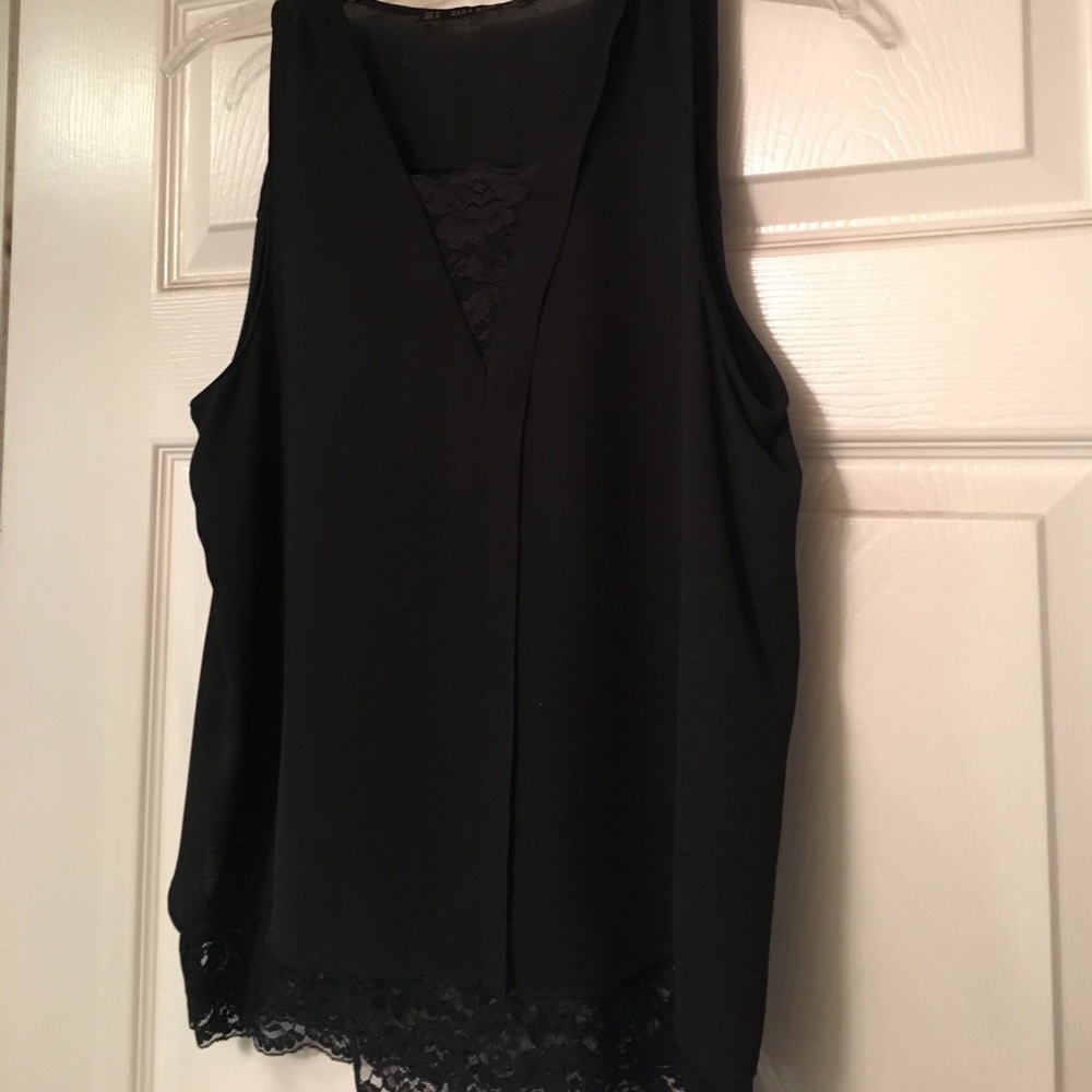 Lace tank from Zara.