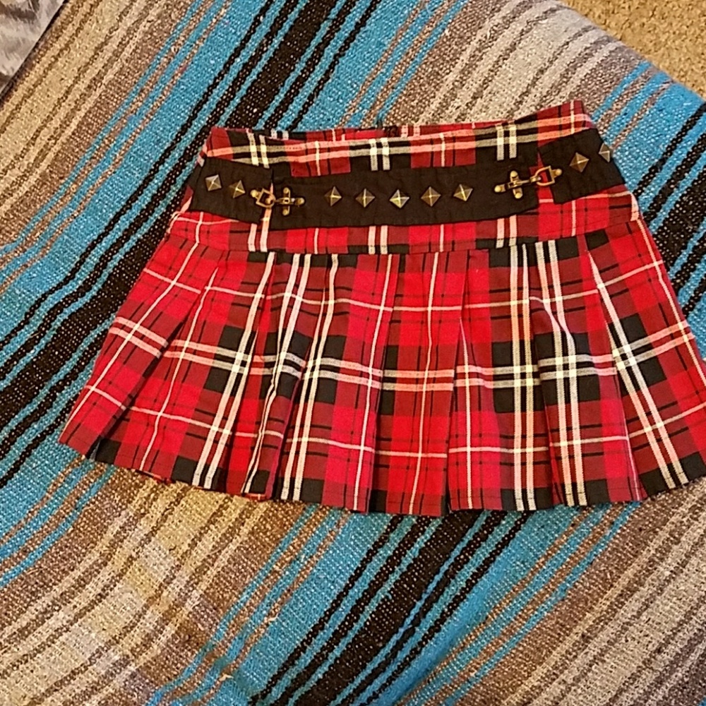 *Last chance* NWOT ABBEY MINI SKIRT