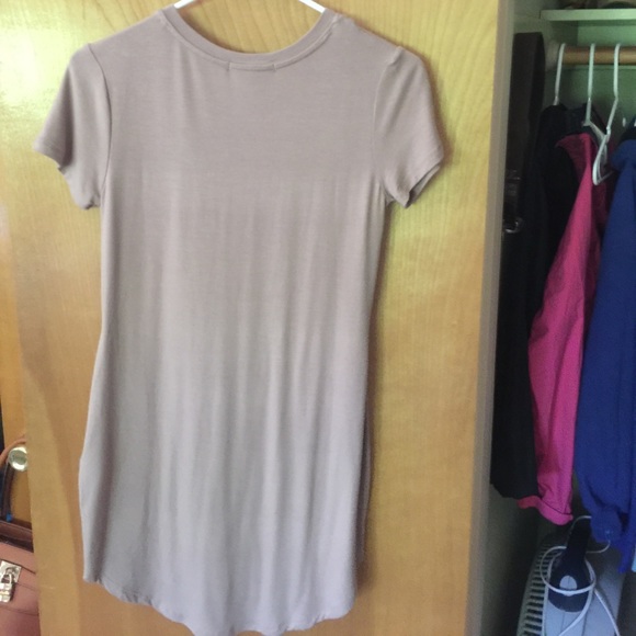 Dress - Picture 3 of 3