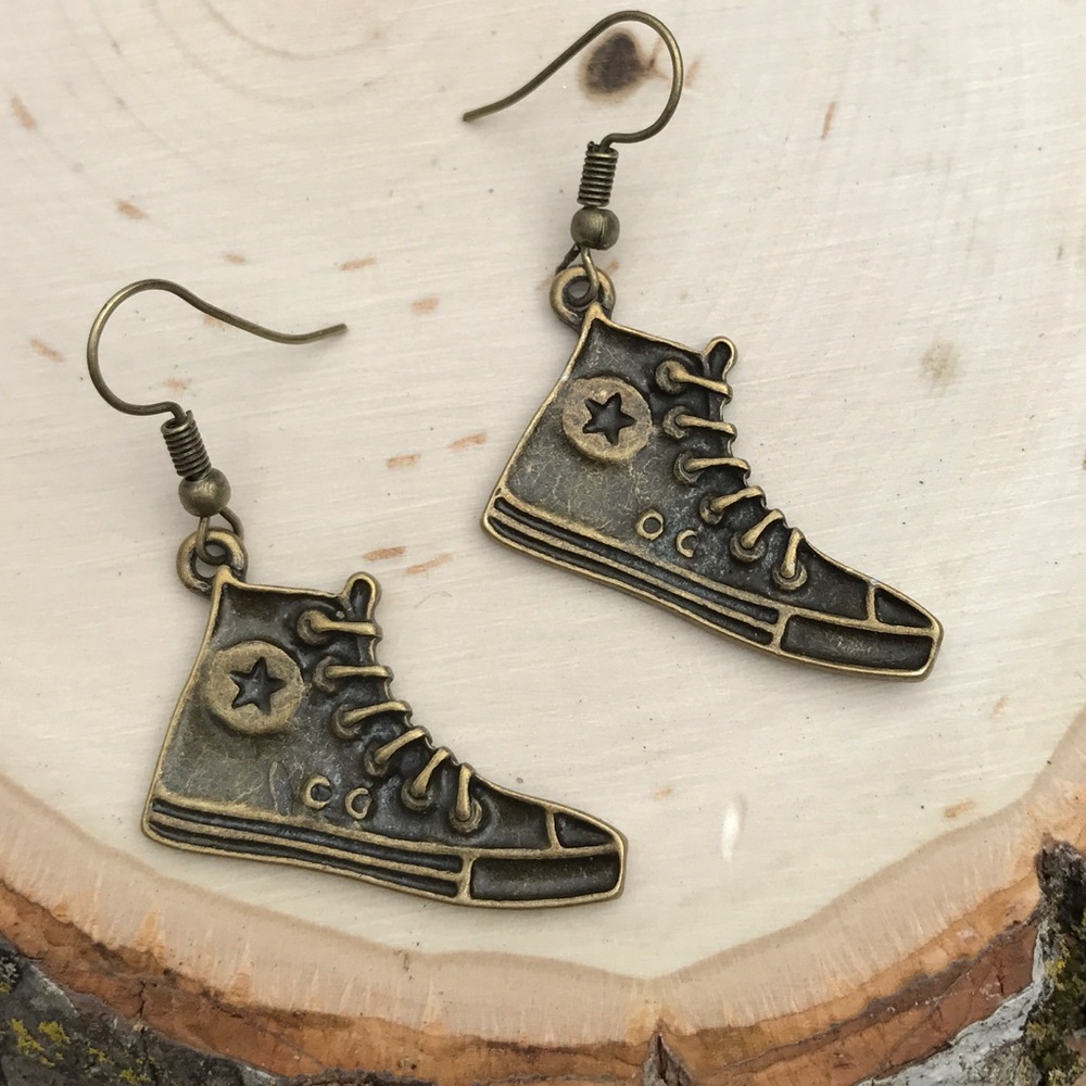 Retro 80’s Converse Earrings - Picture 1 of 3