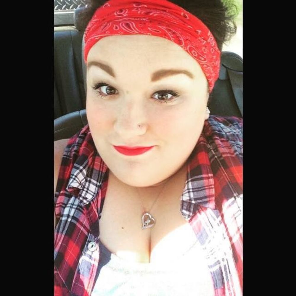 Meet your Posher, Carly