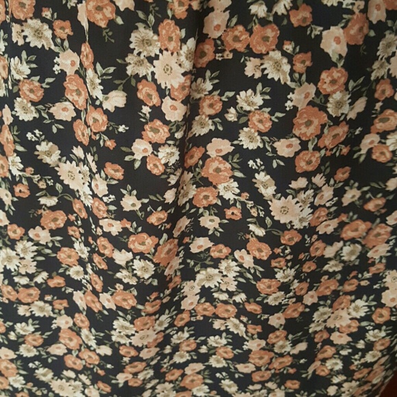 Floral maxi skirt - Picture 2 of 2