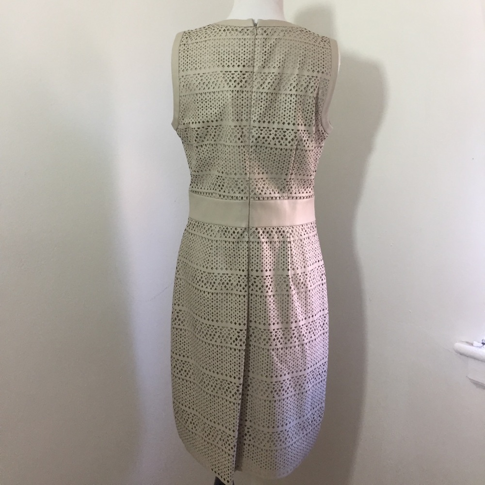 🐚Laser cut patter dress - Picture 4 of 8