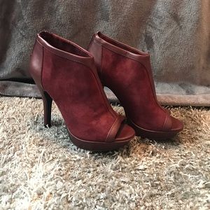 Maroon booties