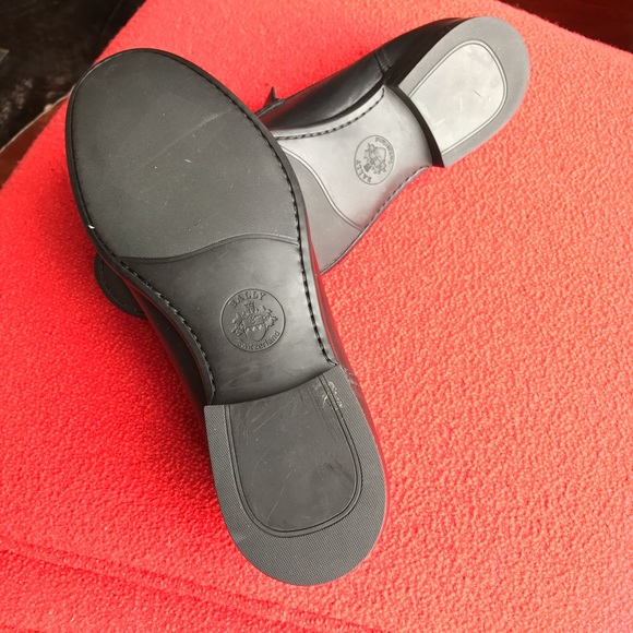 ? BALLY LOAFERS ? - never worn!!