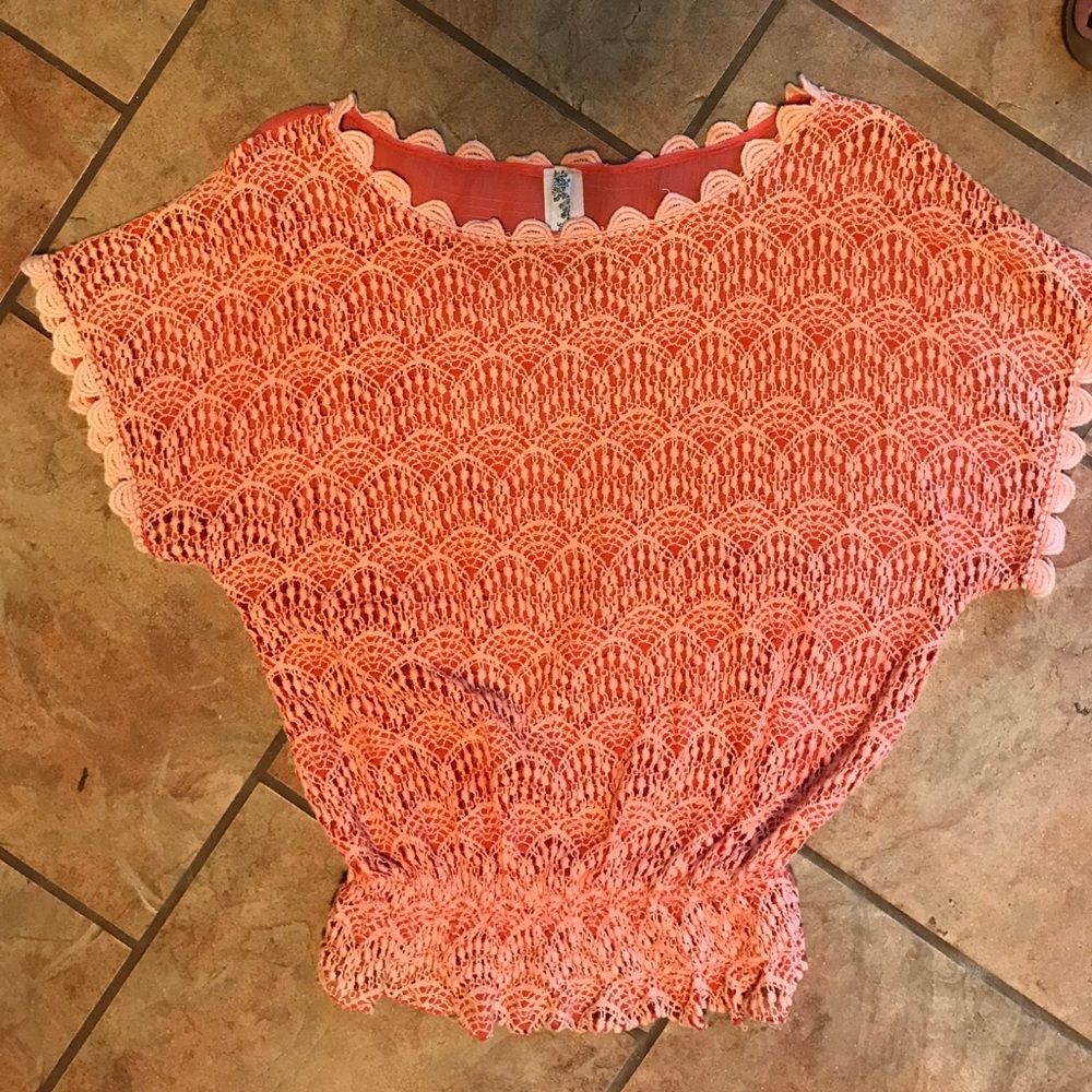 Yahada Coral top