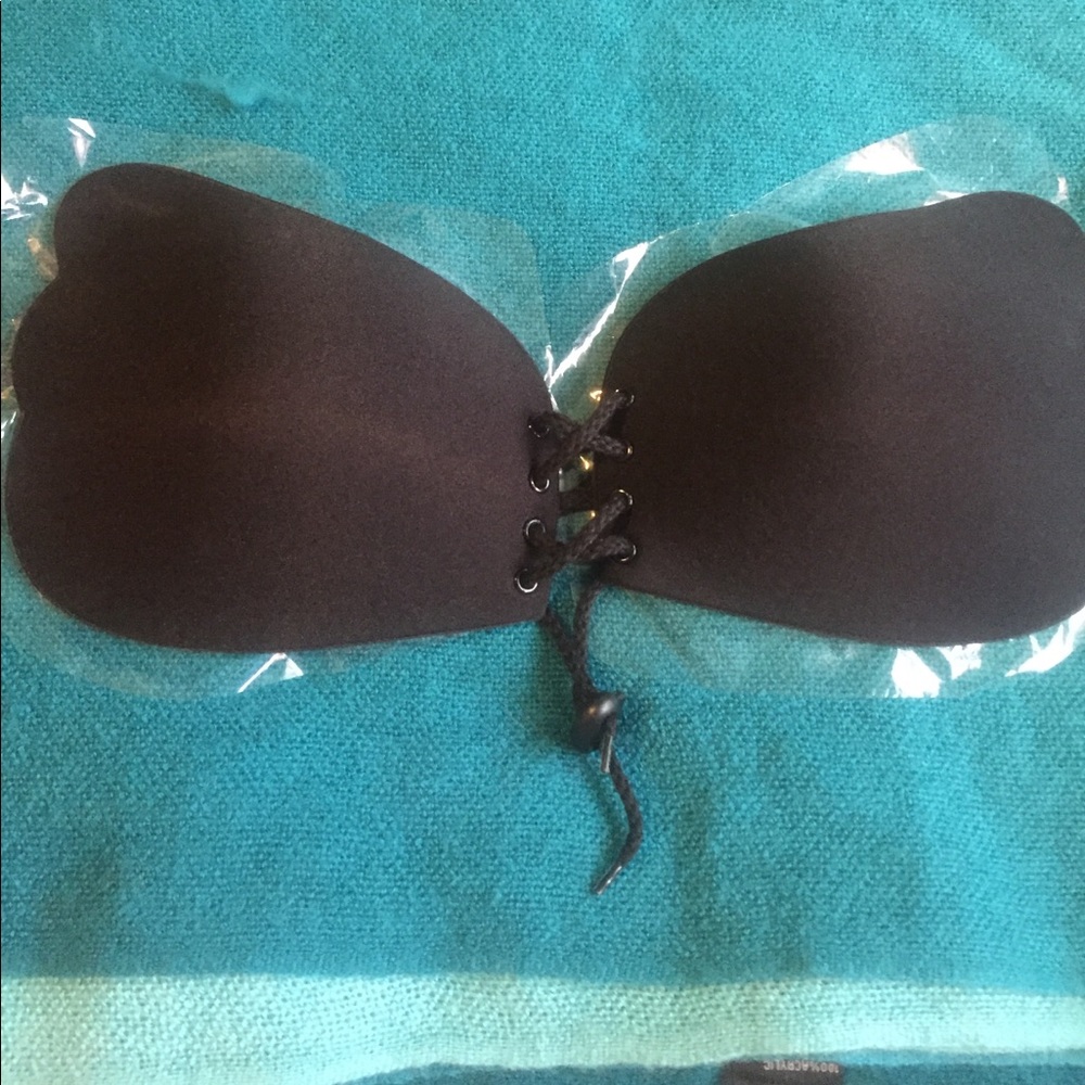 Backless Strapless Bra - Picture 5 of 7