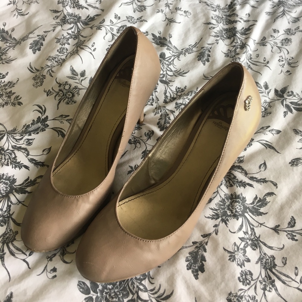 Tan Heels