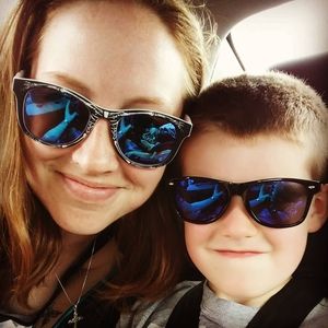 Meet your Posher, Mandy