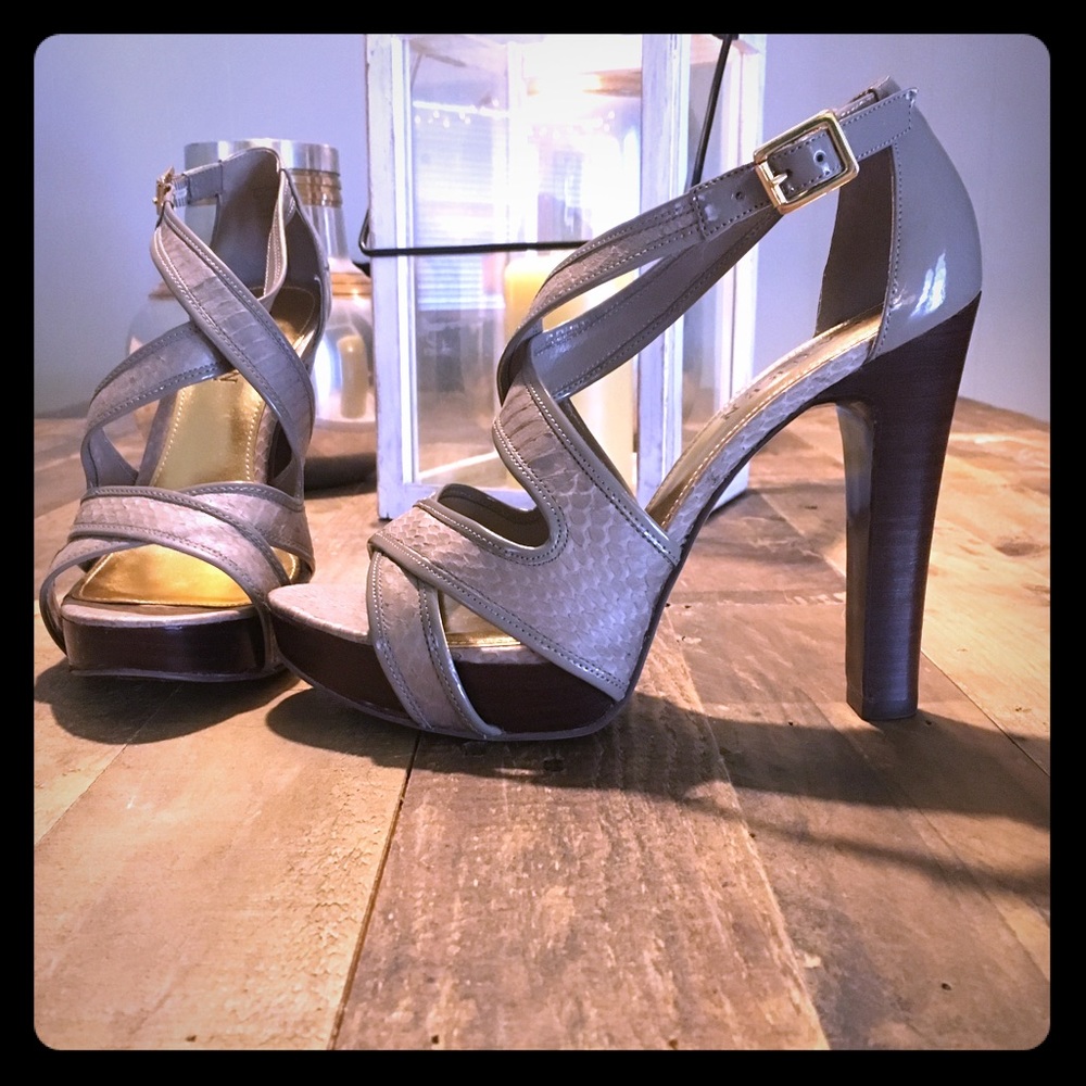 Lauren Ralph Lauren platform pumps