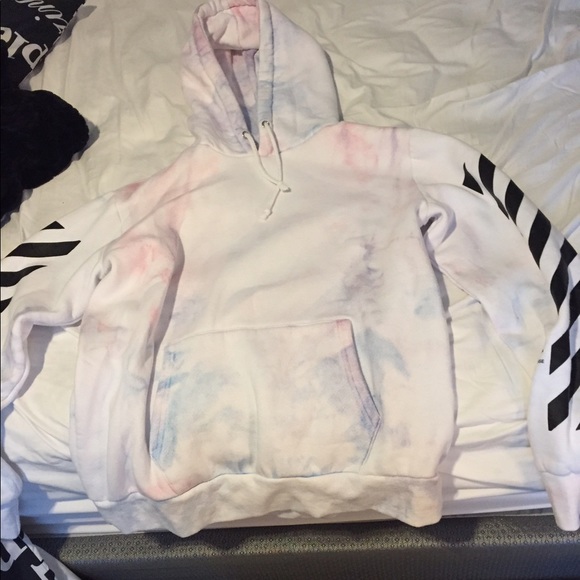Off-White x Ssense collection hoodie (dead stock) - Picture 2 of 4