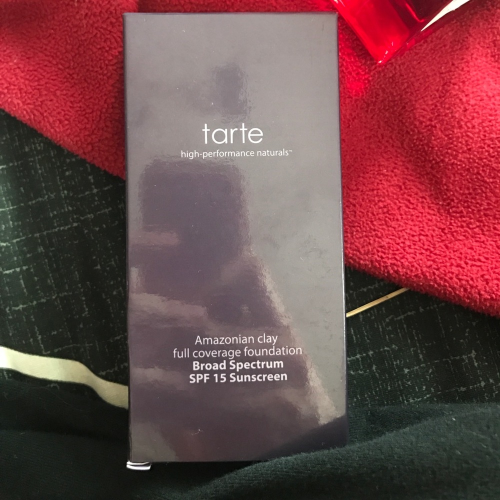 Unopened Tarte Amazonian clay foundation