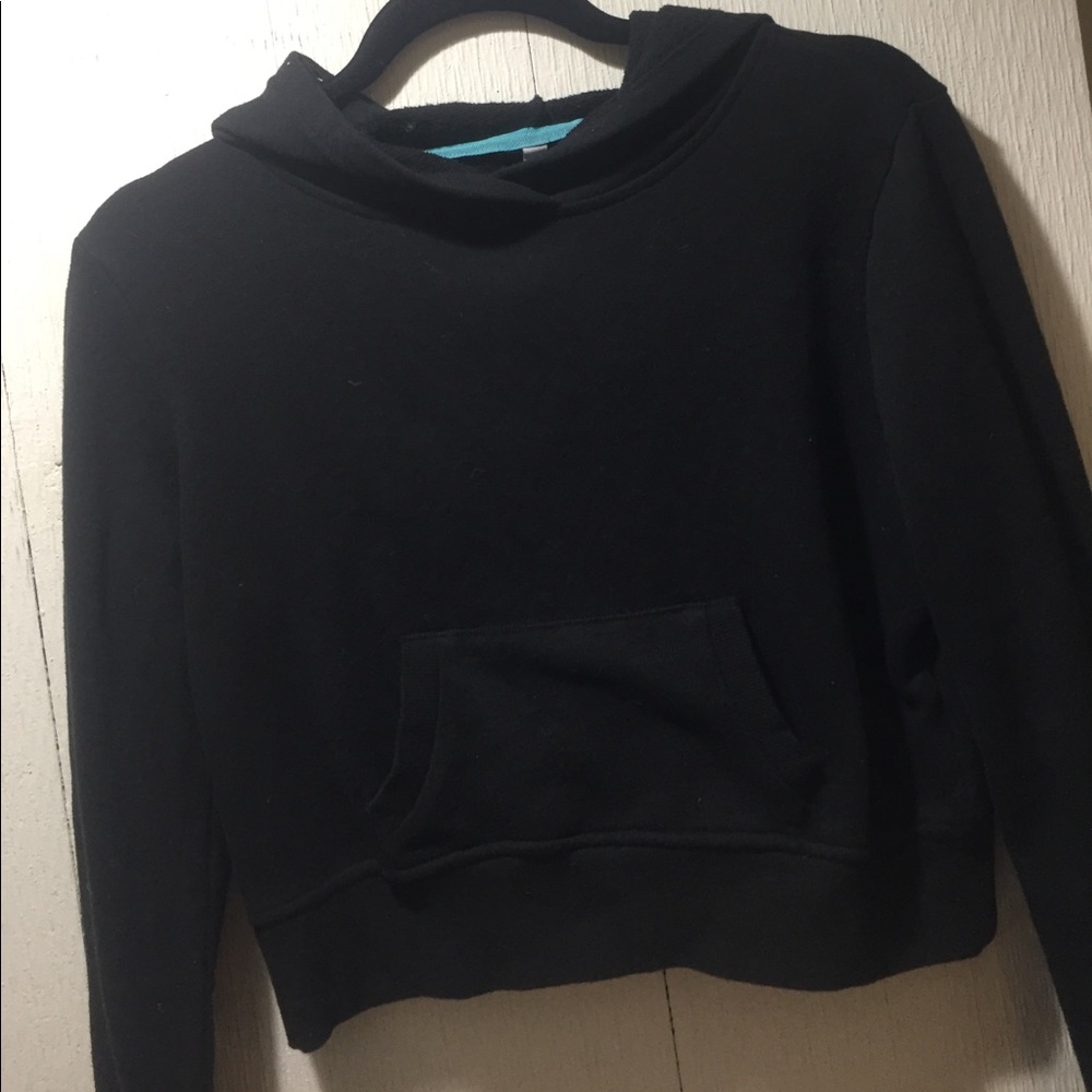 Black cropped hoodie