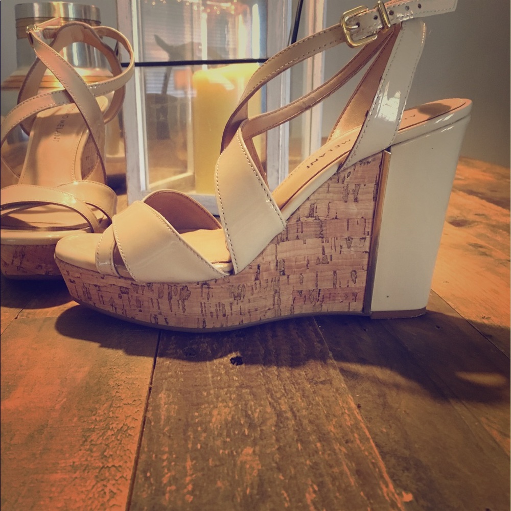 Antonio Melani wedges