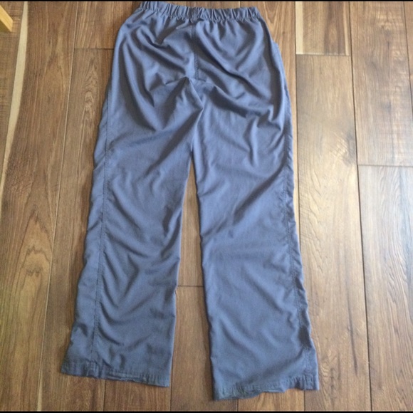 Charcoal Gray Scrubs Set - Picture 8 of 8