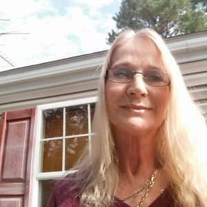 Meet your Posher, Brenda