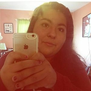 Meet your Posher, Nayely