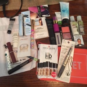 Deluxe beauty samples living proof smashbox & more