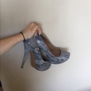 Snake Skin Matching Shoes and Clutch Combo 😍💫💖