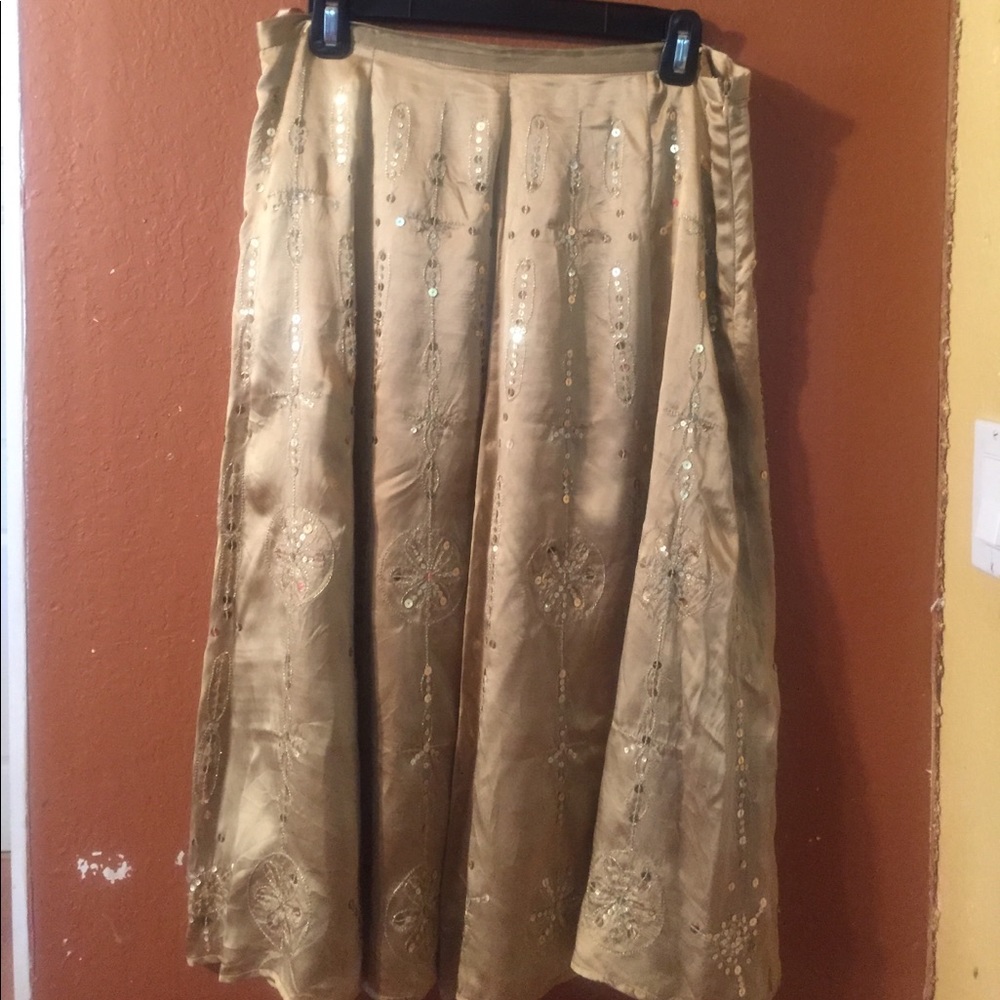Gold color skirt