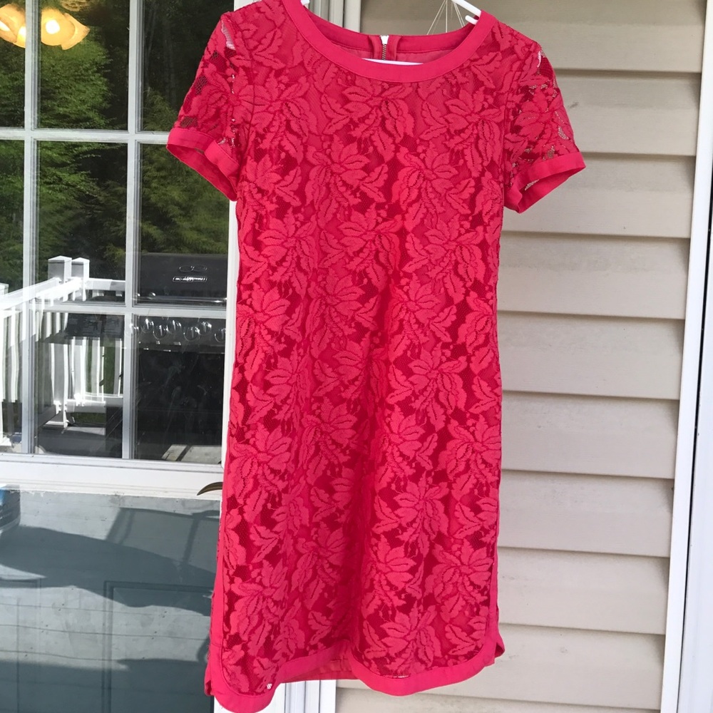 Donna Morgan coral lace dress