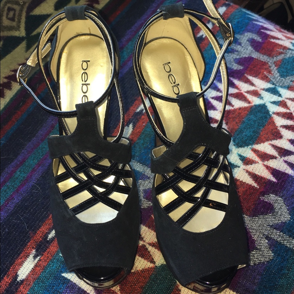 ❤️🔥🎁Gorgeous BeBe sexy shoes size 6