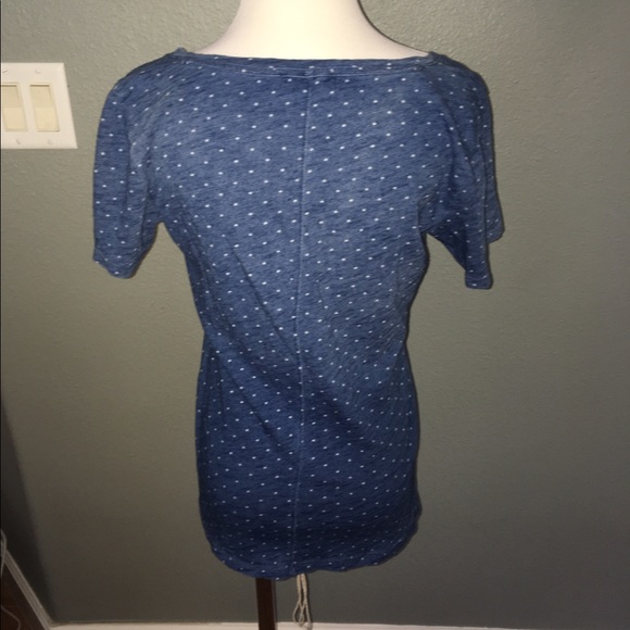 Abercrombie and Fitch - Picture 2 of 4