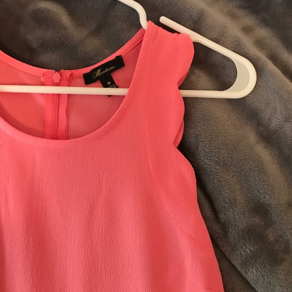 Pink, scalloped edge, romper - Picture 2 of 4