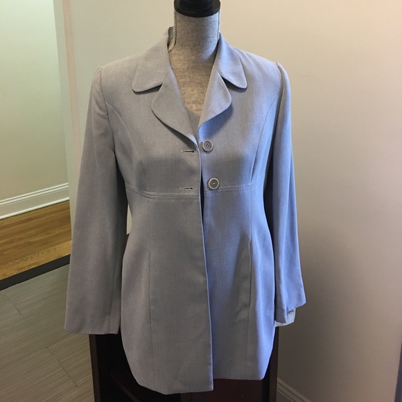 NWT ! light gray top with business jacket sz6 ! - Picture 4 of 8
