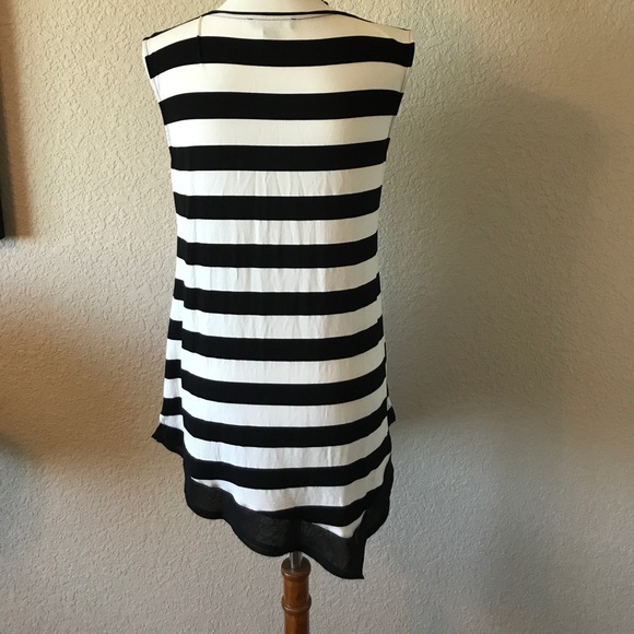 WHBM Asymmetrical Tunic - Picture 3 of 4