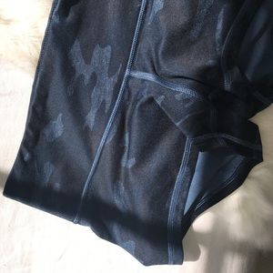 BLUE CAMO lululemon boogie shorts 6