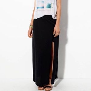 Maxi skirt with slit