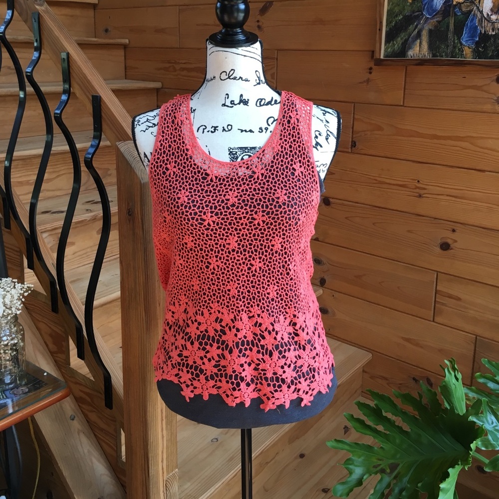 Crochet style tank blouse