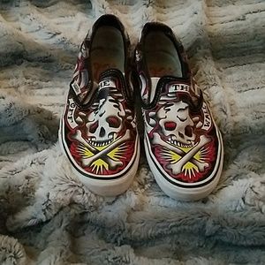 Unisex Vans with Awesome Skull Print