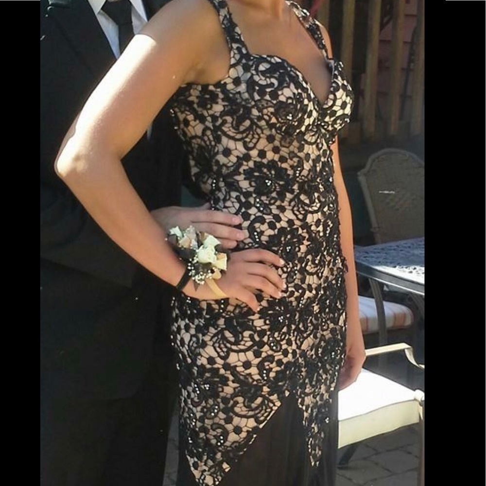 Beautiful prom dress!