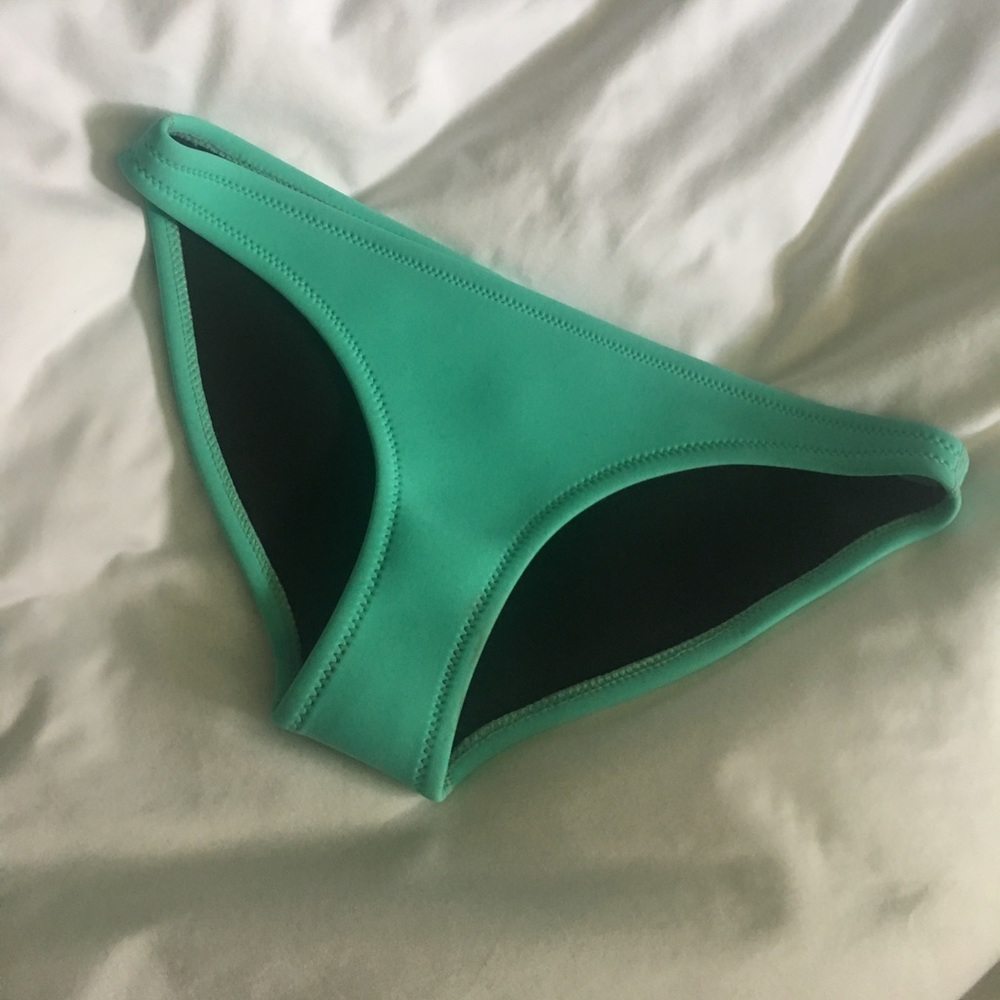 Triangl bikini bottom