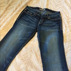 BKE "Sabrina" • Flared • size 29 x 33-1/2 (Long)